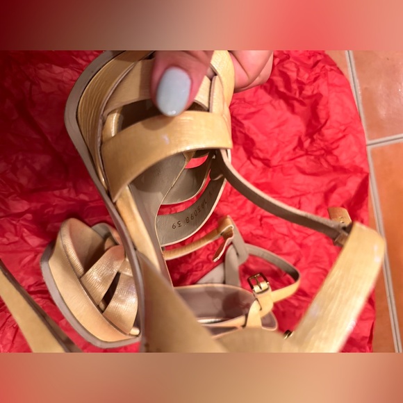 Saint Laurent hight heels on size 39 in good used condition - Picture 7 of 11
